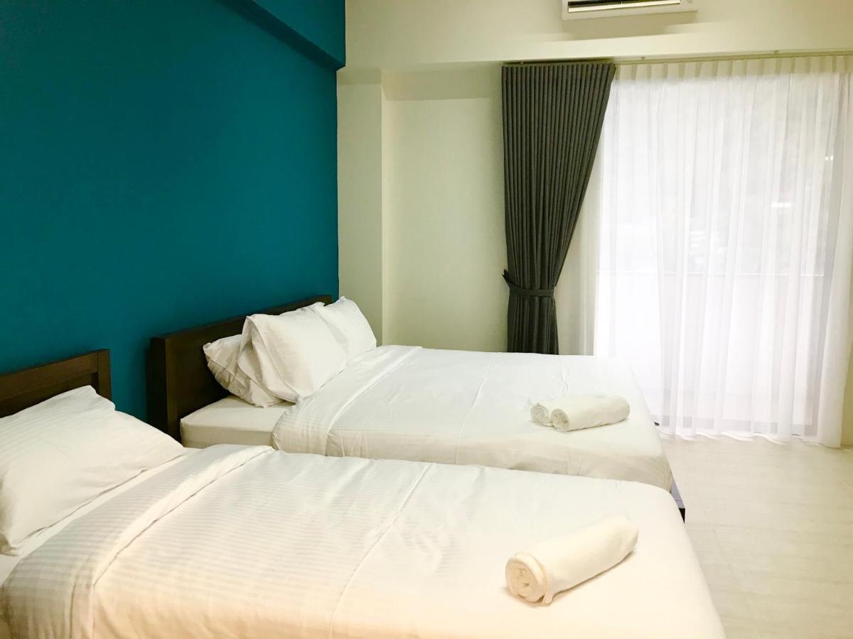 By The Beach - Luxury 2 Bedrooms Family Suite Batu Ferringhi Exterior photo
